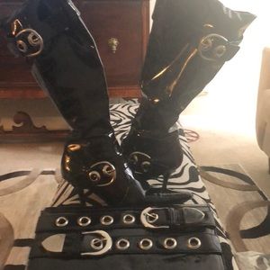 Black nylon boots and purse